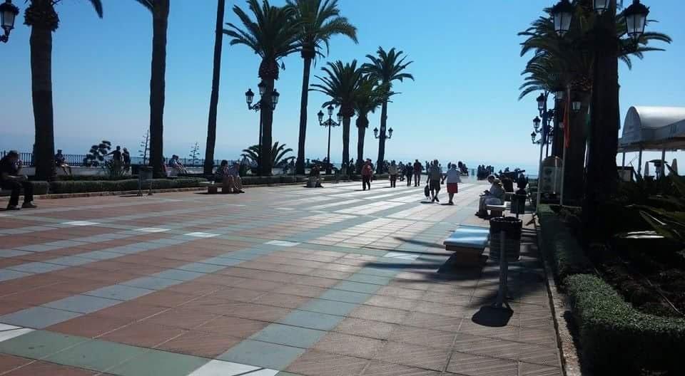 Apartamentos Manuel Martin Nerja Eksteriør billede