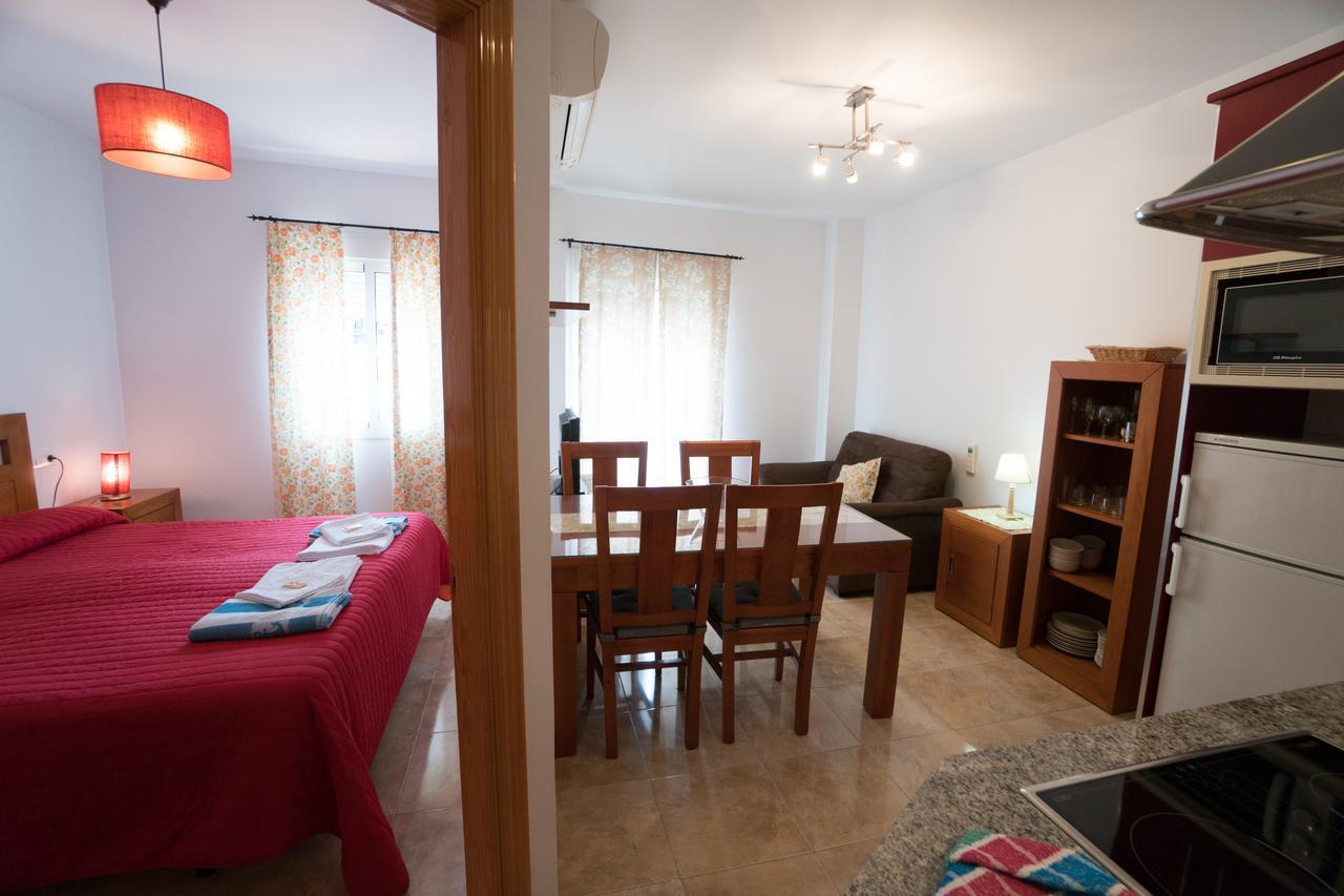 Apartamentos Manuel Martin Nerja Eksteriør billede