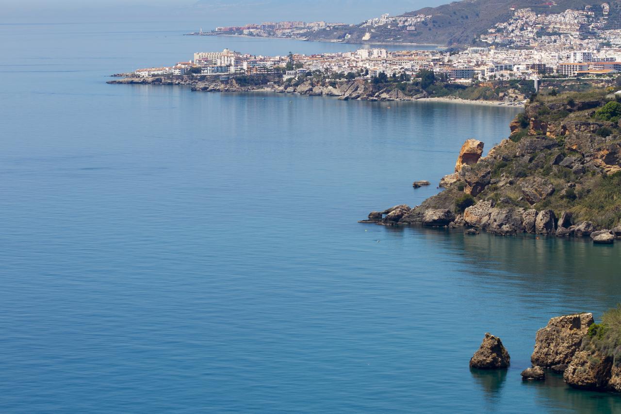 Apartamentos Manuel Martin Nerja Eksteriør billede